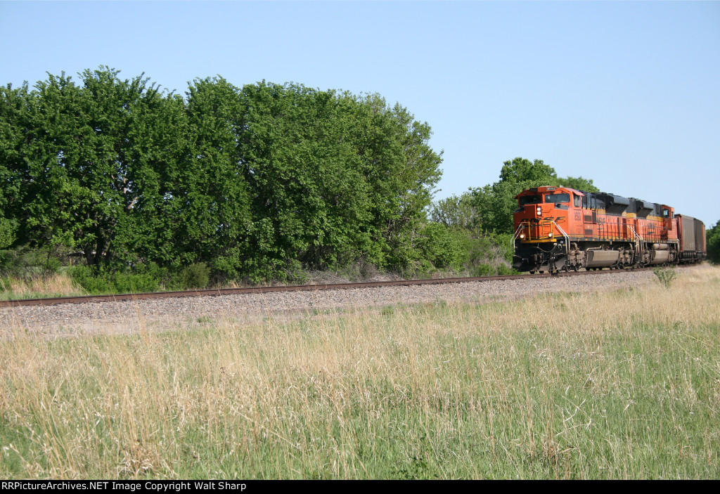 BNSF 8593